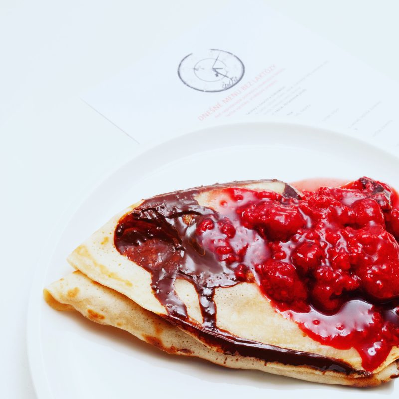 palacinka s jahodami